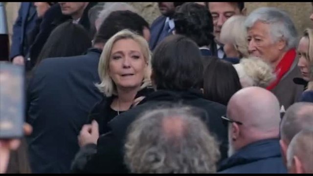 L'addio a Jean-Marie Le Pen in immagini: da Marine alla gente comune