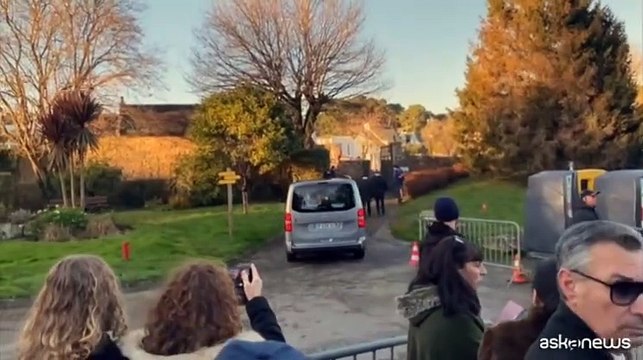 L'addio a Jean-Marie Le Pen in immagini: da Marine alla gente comune