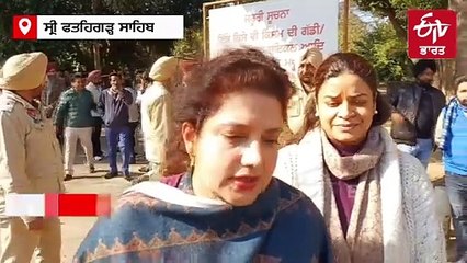 ਡੀਸੀ ਨੇ ਜ਼ਿਲ੍ਹਾ ਪ੍ਰਬੰਧਕੀ ਕੰਪਲੈਕਸ ਵਿਖੇ ਅਧਿਕਾਰੀਆਂ ਅਤੇ ਕਰਮਚਾਰੀਆਂ ਨਾਲ ਮਨਾਈ ਲੋਹੜੀ