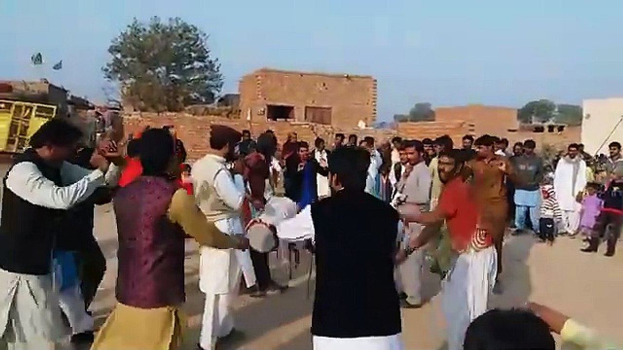 Dila_Tery_Ke_Lagdy____Desi_Dhol_Jhumer(134)