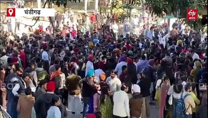 पंजाब यूनिवर्सिटी में लोहड़ी का जश्न, भांगड़ा पर जमकर थिरके स्टूडेंट्स .. देखें Video