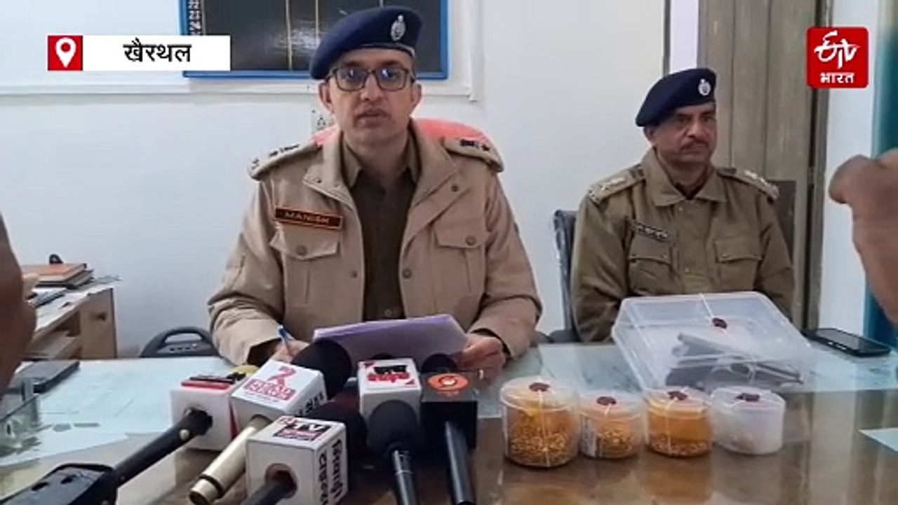 रिवॉल्वर का डर दिखाकर लूटी थी ज्वेलरी शॉप, पुलिस ने किया खुलासा, 5 आरोपी गिरफ्तार