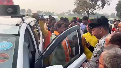 पहले तिलकुट मिठाई फिर 89 किलो सिक्को से तौले गए भाजपा के प्रदेश अध्यक्ष,बोलें राजनीति में ज्यादा धन के पीछे न भागिए