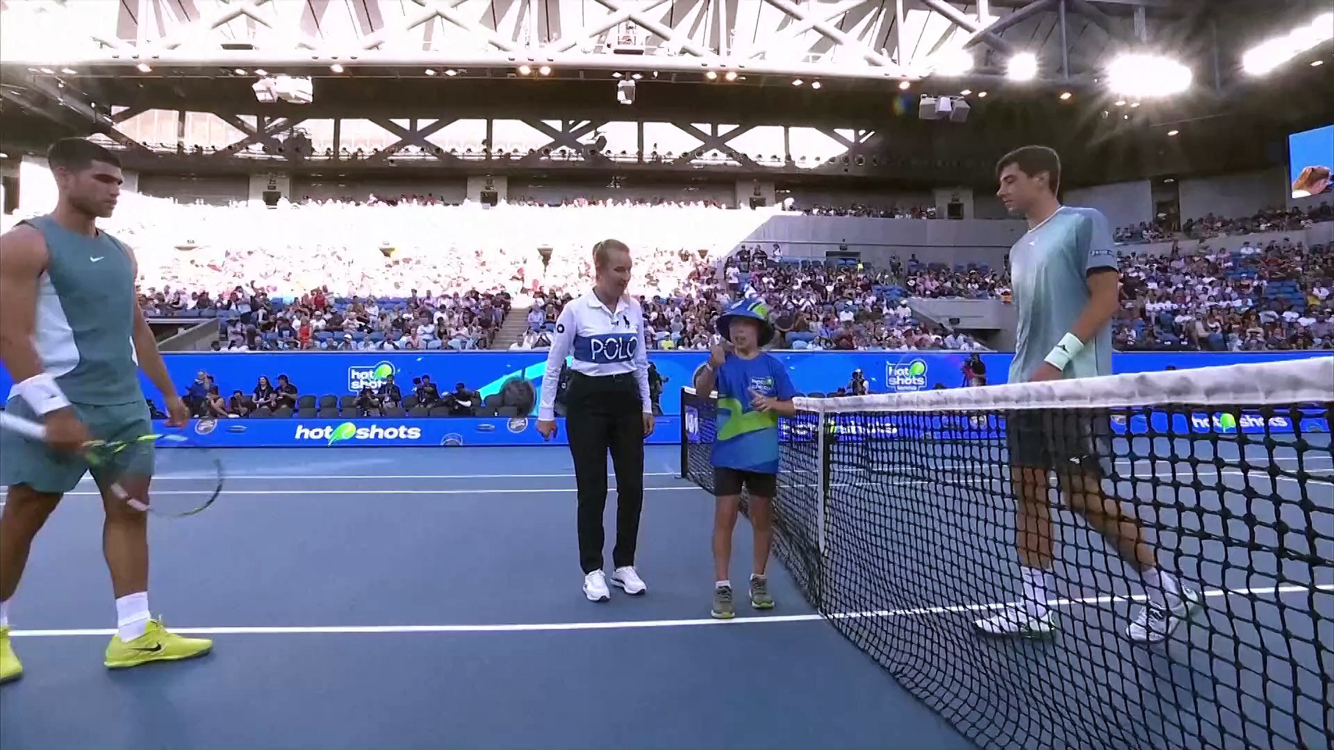 Open Australia: Carlos Alcaraz presenta en sociedad su nuevo