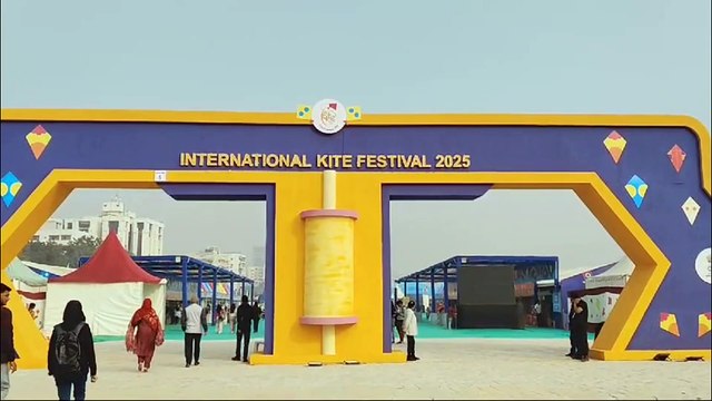 International Kite Festival 2025 started in #Ahmedabad; inaugurated by hashtag#Gujarat CM