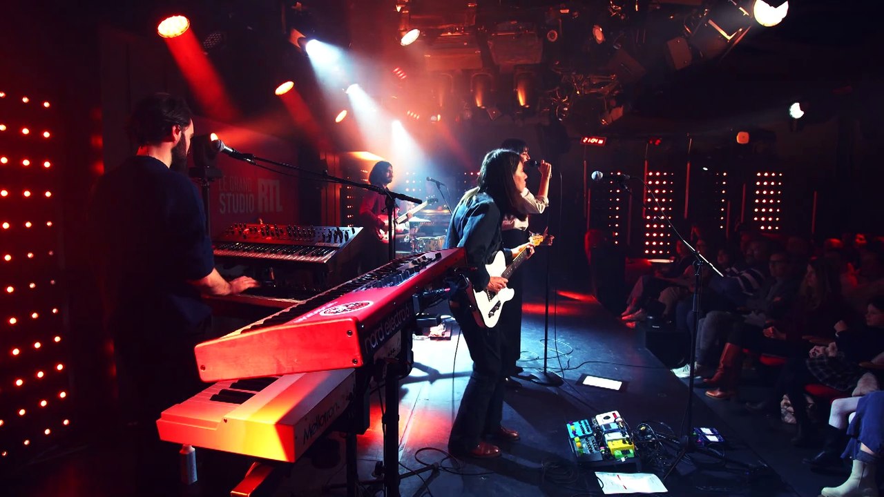 Clara Luciani - Cette vie (Live) - Le Grand Studio RTL