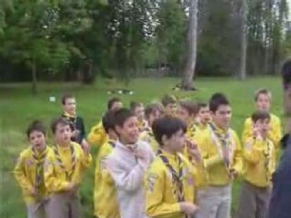 Clip des fusées à eau - louveteaux de Versailles - 2005