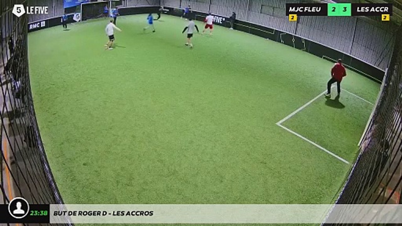But de Roger D - Les Accros
