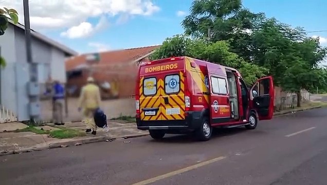 Box de banheiro estoura e deixa mulher ferida no Riviera