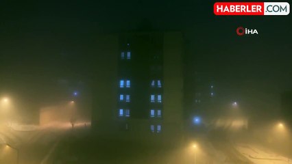 Yüksekova'da Yoğun Sis Hayatı Olumsuz Etkiledi