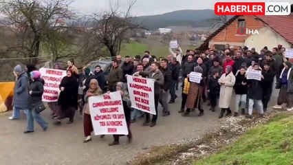 Dolu olmayan barajın suyunu paylaşmak istemeyen mahalleli DSİ'yi protesto etti