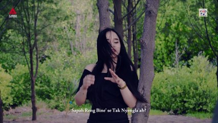 Jhe' Nya' Tanya'an - Putri Ayu [Official Music Video]