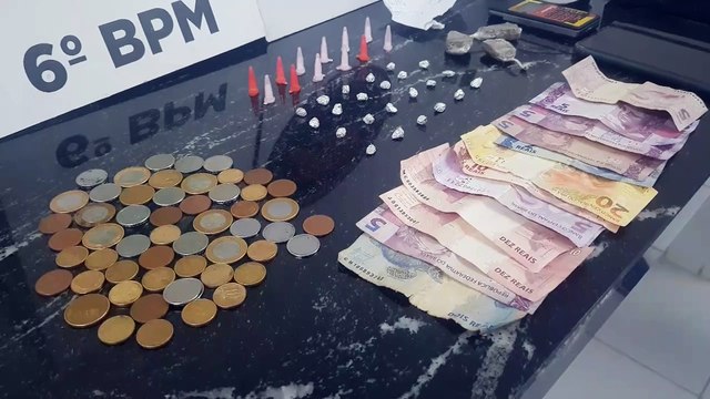 Ação policial no Floresta resulta em apreensão de drogas e detenção de suspeitos