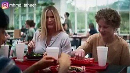 بيكتشف انه قادر يغير شكله لاي حد فبياخد شخصية اخته علشان يحميها من التنمر في مدرستها