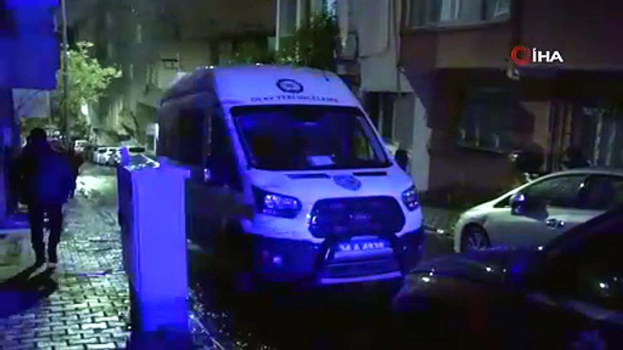 Cani girdiği evdeki çocuklara saldırıp birini taşla vura vura katletti!Cani girdiği evdeki çocuklara saldırıp birini taşla vura vura katletti!