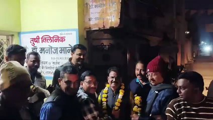 बुरहानपुर। दूसरी बार फिर डॉ मनोज माने बने बीजेपी जिलाध्यक्ष, बेटी ने माथे पर तिलक लगाकर उतारी आरती