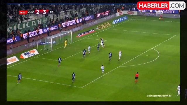 Kostic'in pozisyonu penaltı mı değil mi? Yorumcular 1 saniye bile düşünmeden görüş belirtti