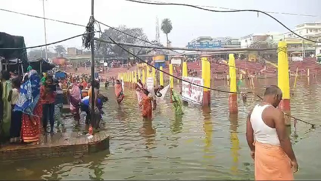 मकर संक्रांति पर आज बासुकीनाथ धाम मंदिर में उमड़ी श्रद्धालुओं की भीड़