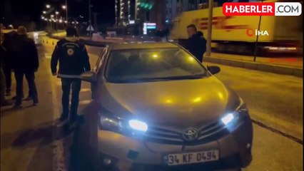 Amasya'da Durdurulan Otomobilde 5 Kaçak Göçmen Yakalandı