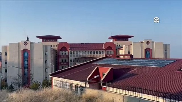 Van'daki okul kendi elektriğini kendisi üretiyor