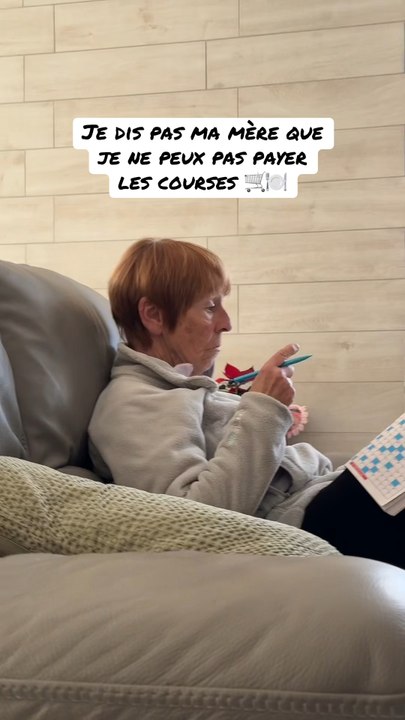 JE FAIS CROIRE À MA MÈRE QUE JE NE PEUX PAS PAYER LES COURSES 😂