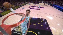 Wemby throws down windmill dunk against Lakers