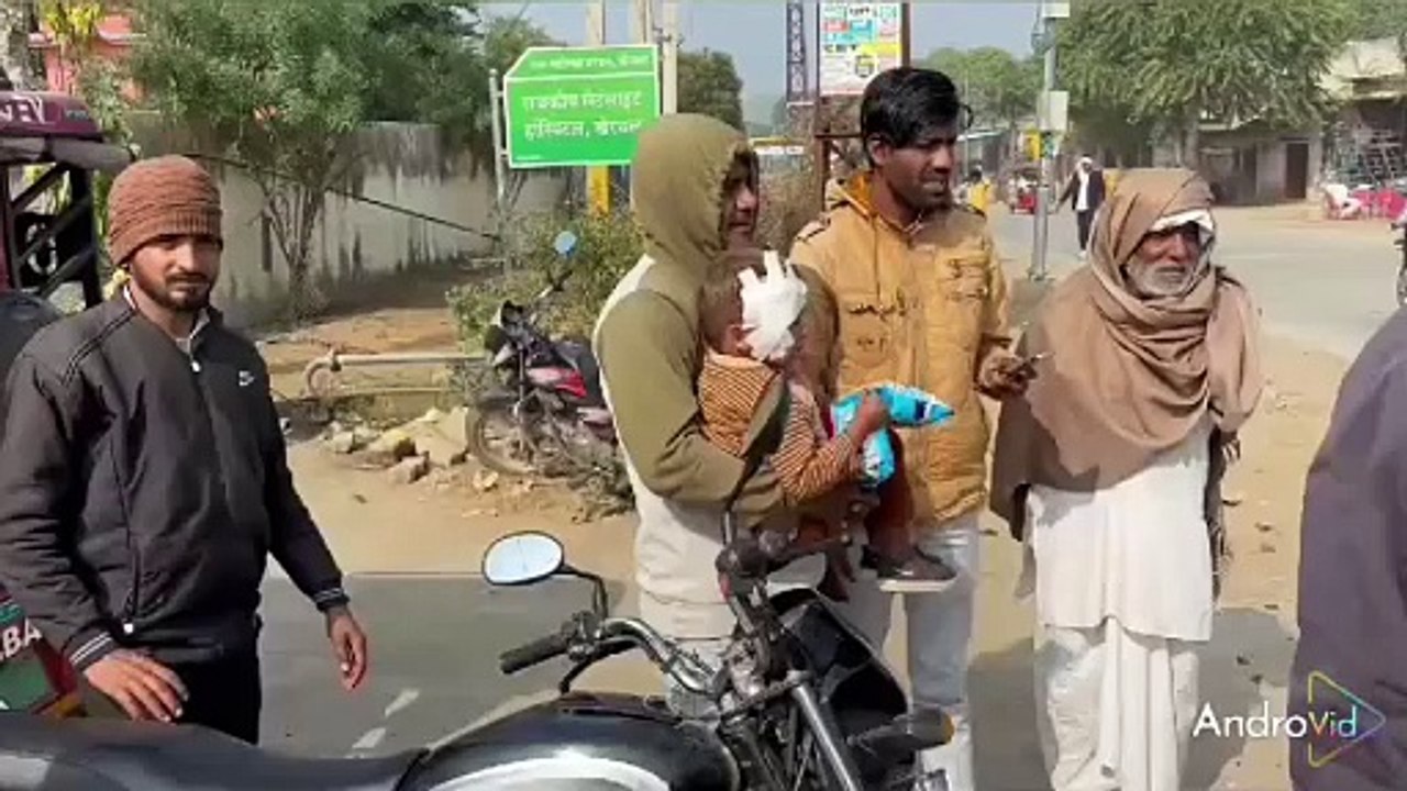 खैरथल आवारा कुत्तों का आतंक , बच्ची पर किया हमला ,हालत गंभीर होने पर किया रैफर