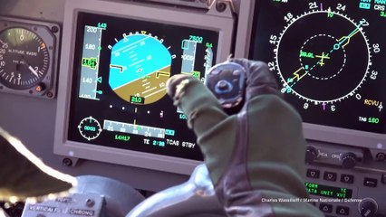 Survol par la Marine Nationale des leaders _ Vendée Globe 2024