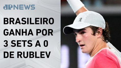 João Fonseca vence número 9 do mundo, faz história e avança no Aberto da Austrália