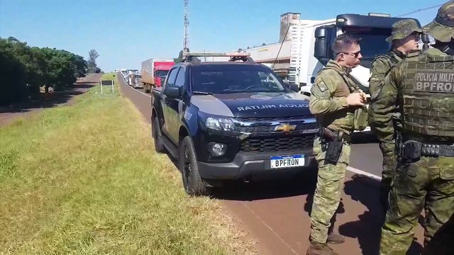 Intensa perseguição na BR-277 resulta na apreensão de carro carregado com cigarros eletrônicos