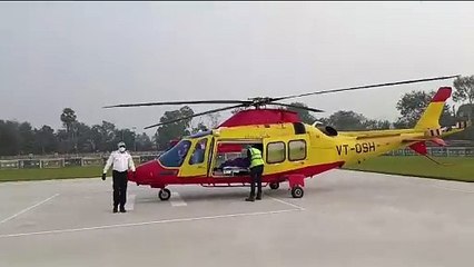 অসুস্থ্য পূর্ণার্থীকে এয়ার লিফ্ট করে আনা হল হাওড়াতে, ভর্তি হলেন কলকাতায়।