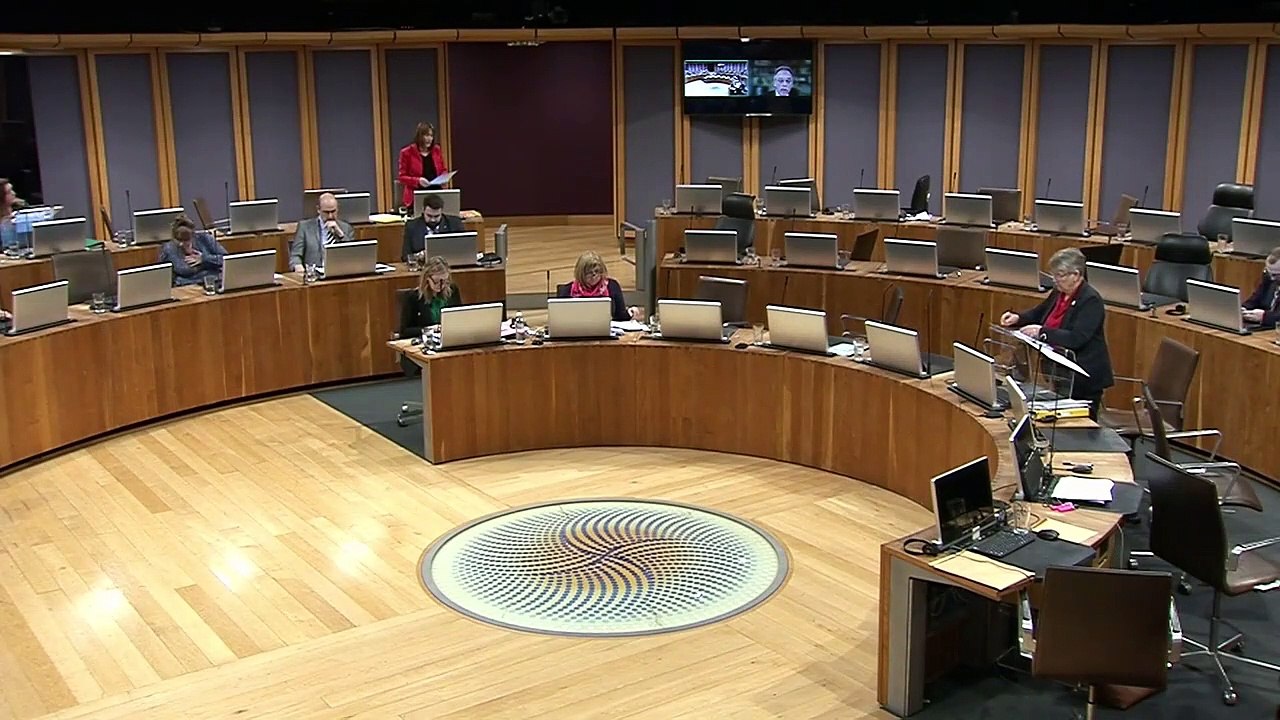 Llanwrtyd Wells feels 'abandoned' after flooding, Jane Dodds MS tells Senedd
