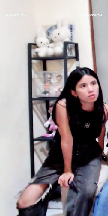Melati Sesilia jkt48 keliatan paha