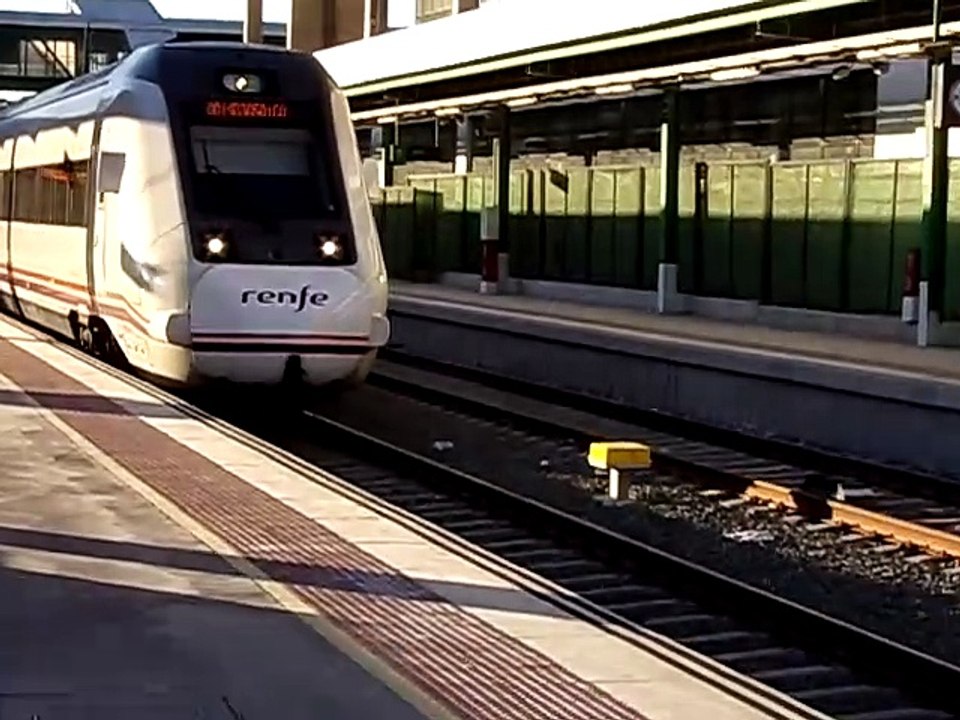 Trenes en Murcia - Salida 599.