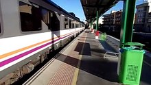 Trenes en Murcia - Automotor por fuera.