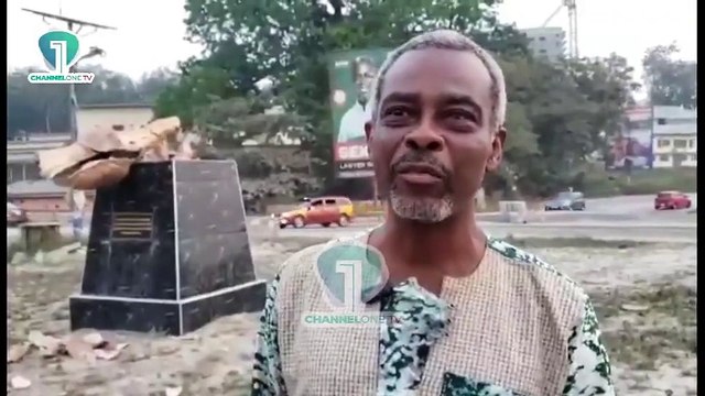 Ghana : La statue de Nana Akufo-Addo vandalisée à nouveau (VIDEO)