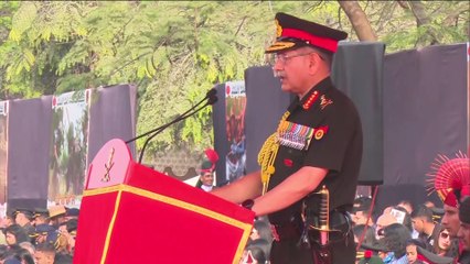 Hn_Ani2_Pune_Army_Day_Parade_Army_Chief_Upebndra_Dwivedi_09-32-53