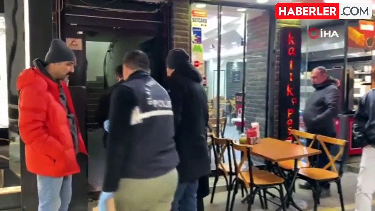 Sevgilisini boğazından bıçaklayarak ağır yaralayan eski polis, PÖH operasyonuyla yakalandı