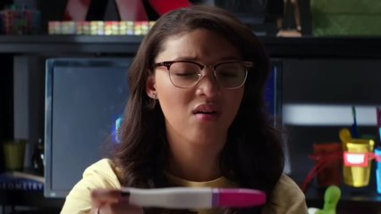 A Creature Made This Girl Pregn@nt ｜ Film Explained in Hindi