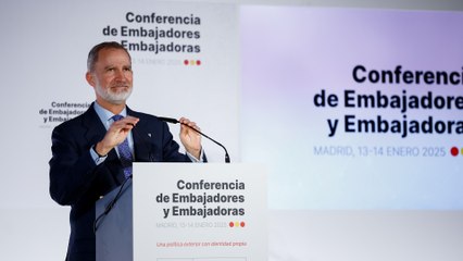 Felipe VI clausura la segunda jornada de la IX Conferencia de Embajadores de España