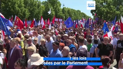 Pologne : lancement de la campagne pour une élection présidentielle cruciale