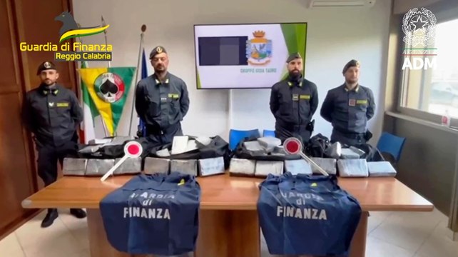 110 chili di cocaina sequestrati al porto di Gioia Tauro (15.01.25)