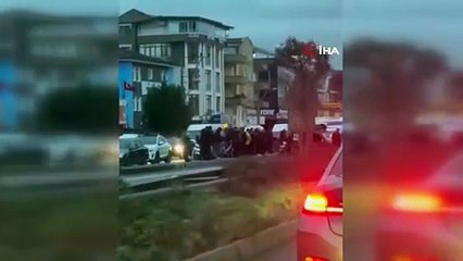Yalova'da Kontrolden Çıkan Hafif Ticari Araç Takla Attı: 2 Yaralı