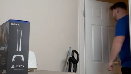 Boyfriend almost misses his PS5 after mistaking it for a mistake