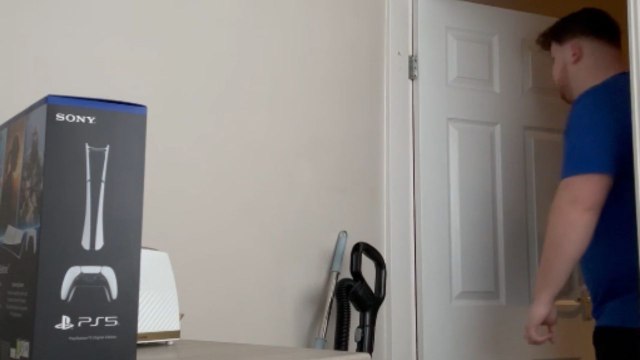 Boyfriend almost misses his PS5 after mistaking it for a mistake