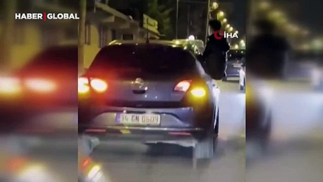 Şehir eşkıyası dehşet saçtı! Araç camından dışarı sarktı ve...