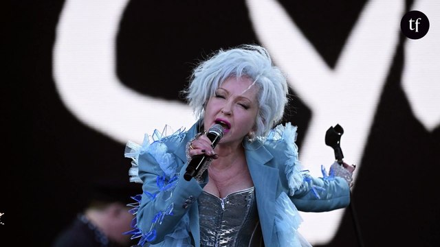 Vieille et dégueu : cette chanteuse culte de 71 ans victime d'attaques sur son physique