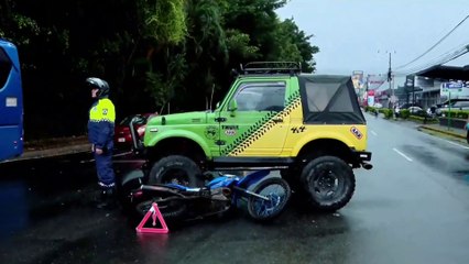 Choque de moto con bus causa largas presas en Curridabat