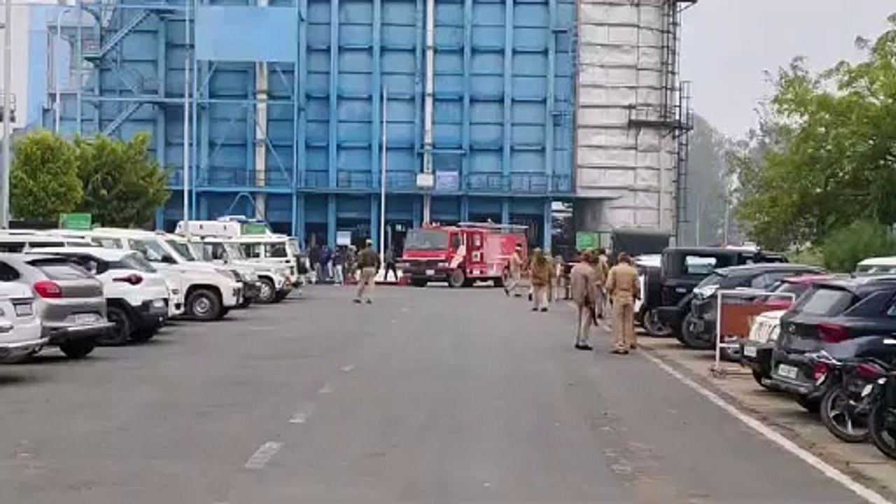 थर्मल पॉवर प्लांट धौलपुर में बाॅयलर फटने की घटना के सम्बन्ध में की माॅक ड्रील, सभी विभागों की दिखी मुस्तादी