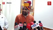 सांसद बेनीवाल ने काम नहीं करने वाले ठेकेदारों को ब्लैक लिस्ट करने के दिए निर्देश